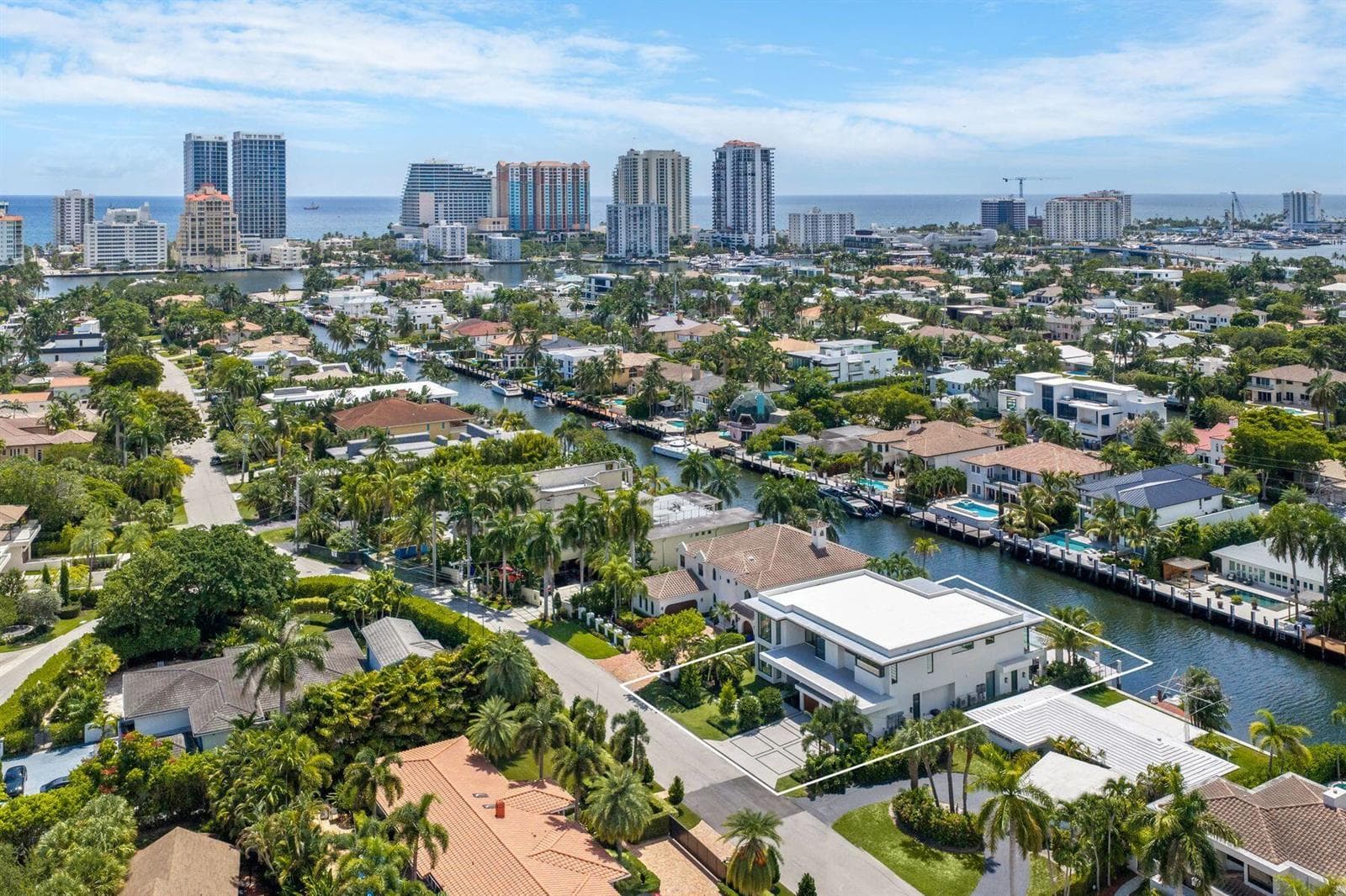 2400 Barcelona Dr