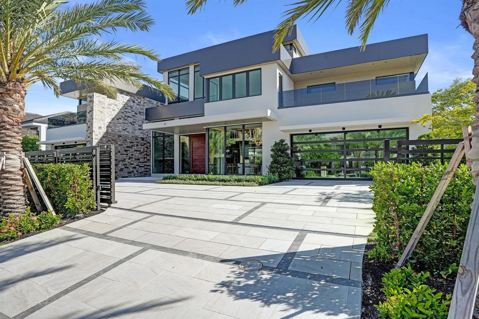 23 Isla Bahia Dr