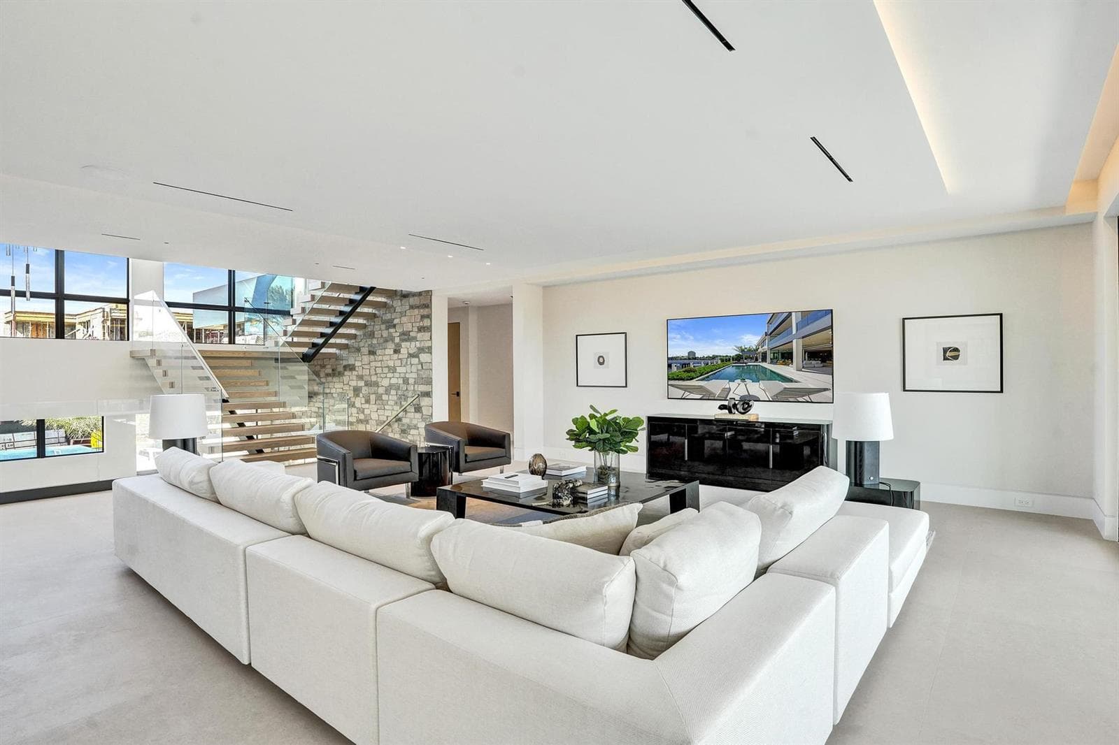 23 Isla Bahia Dr