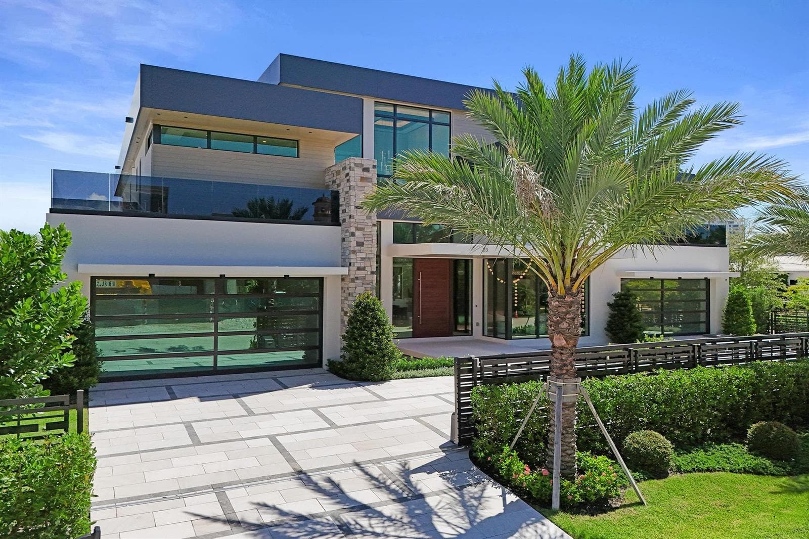 23 Isla Bahia Dr