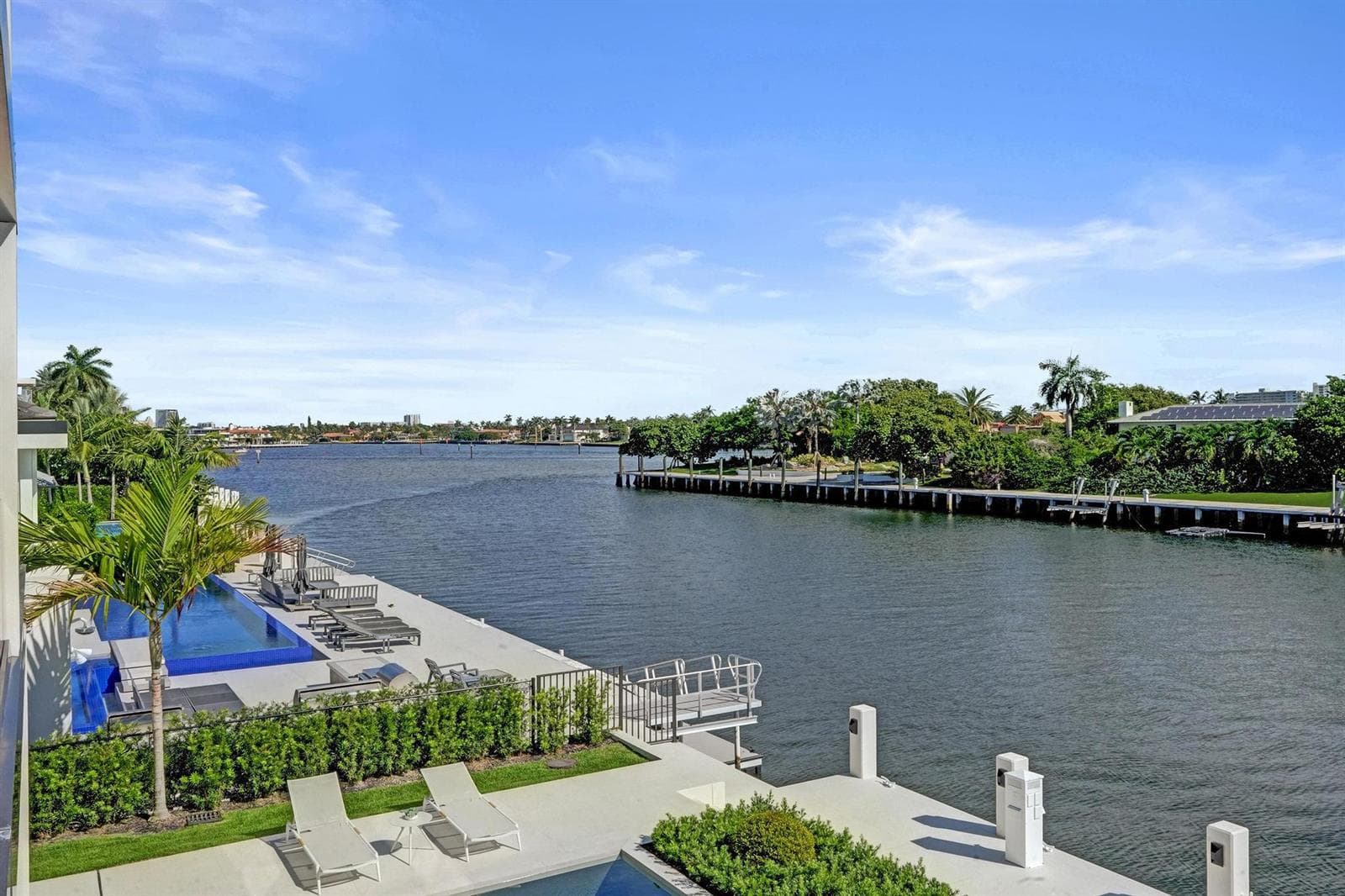 23 Isla Bahia Dr