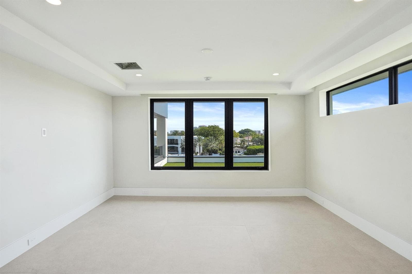 23 Isla Bahia Dr