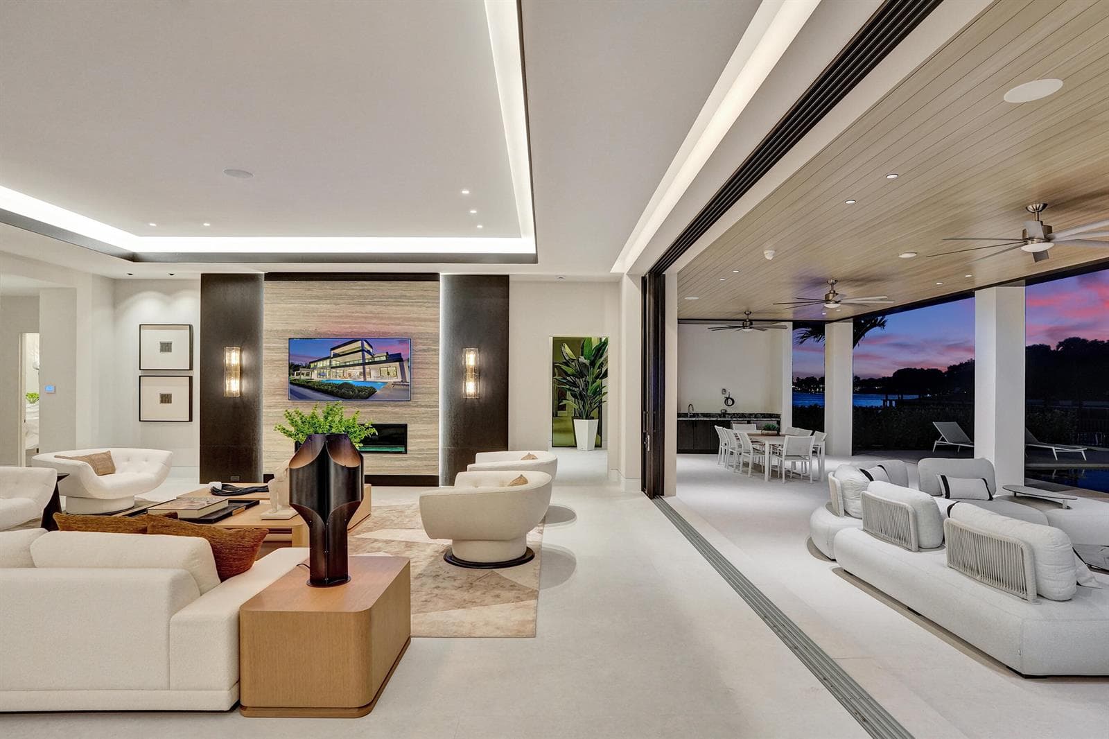 23 Isla Bahia Dr