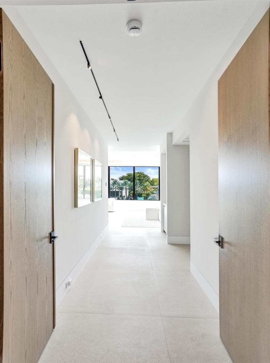 23 Isla Bahia Dr