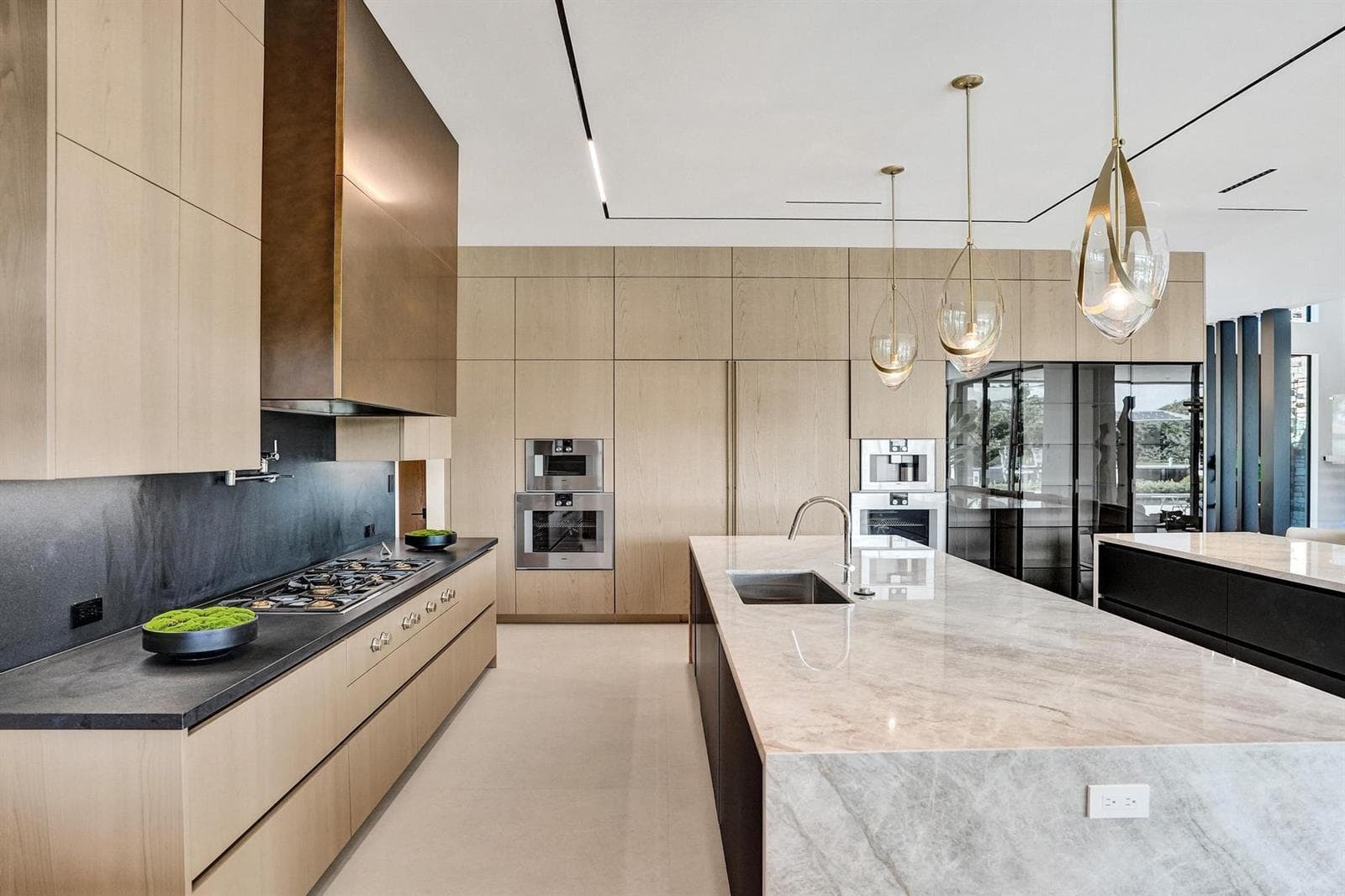 23 Isla Bahia Dr