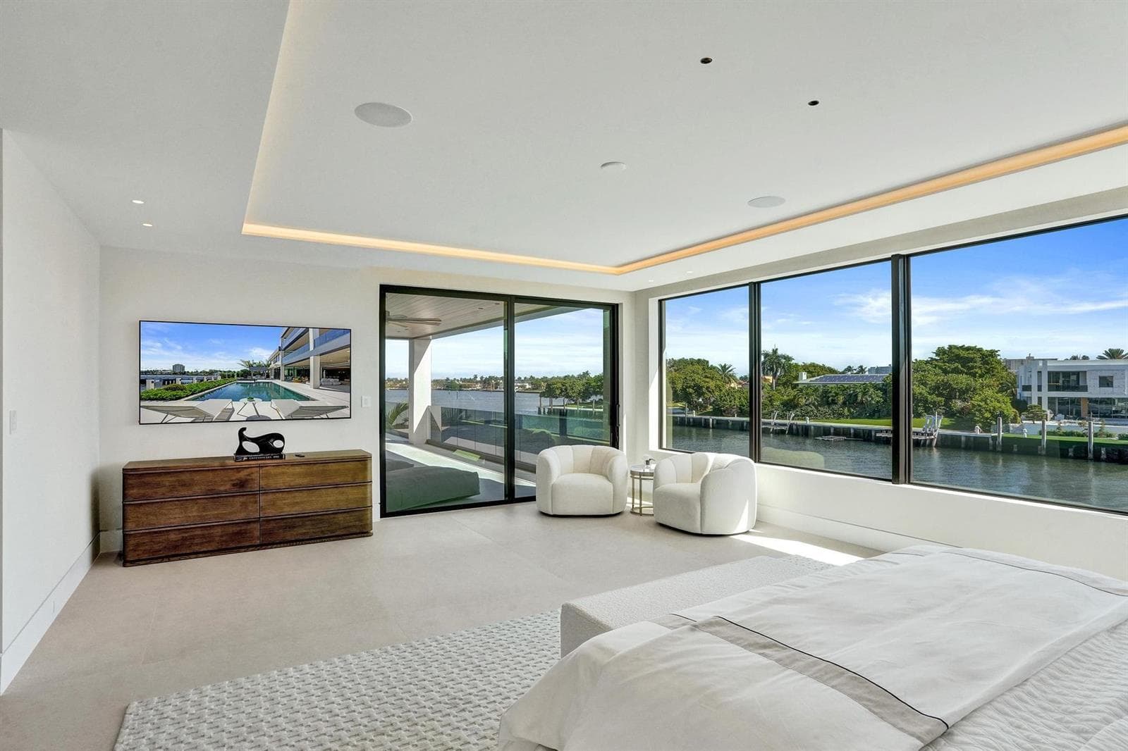 23 Isla Bahia Dr
