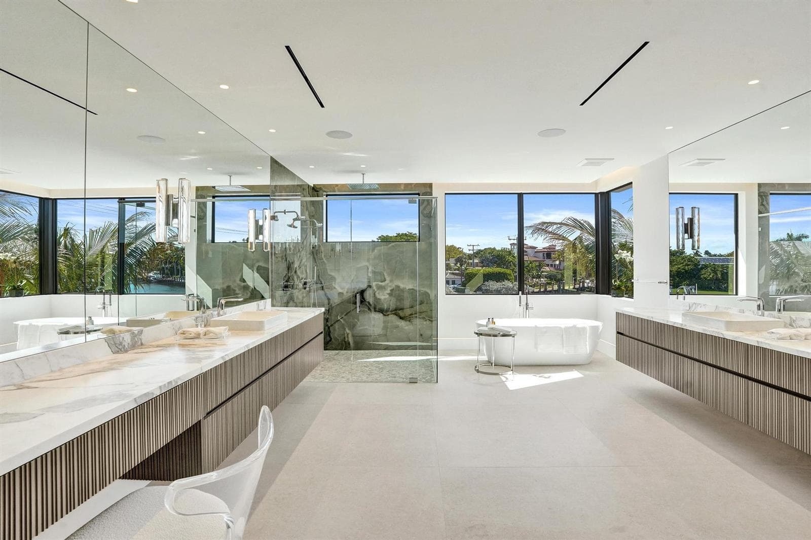 23 Isla Bahia Dr