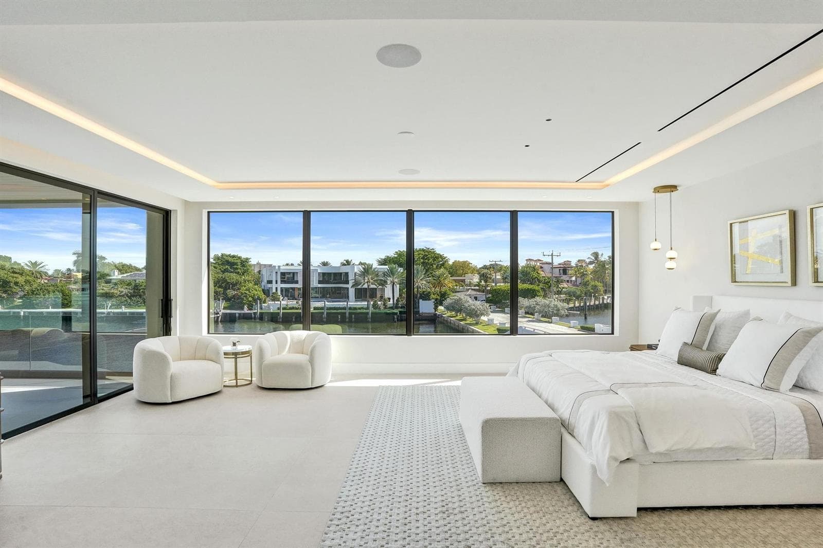 23 Isla Bahia Dr
