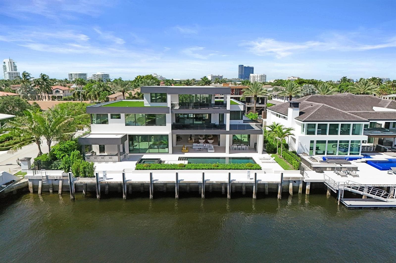 23 Isla Bahia Dr