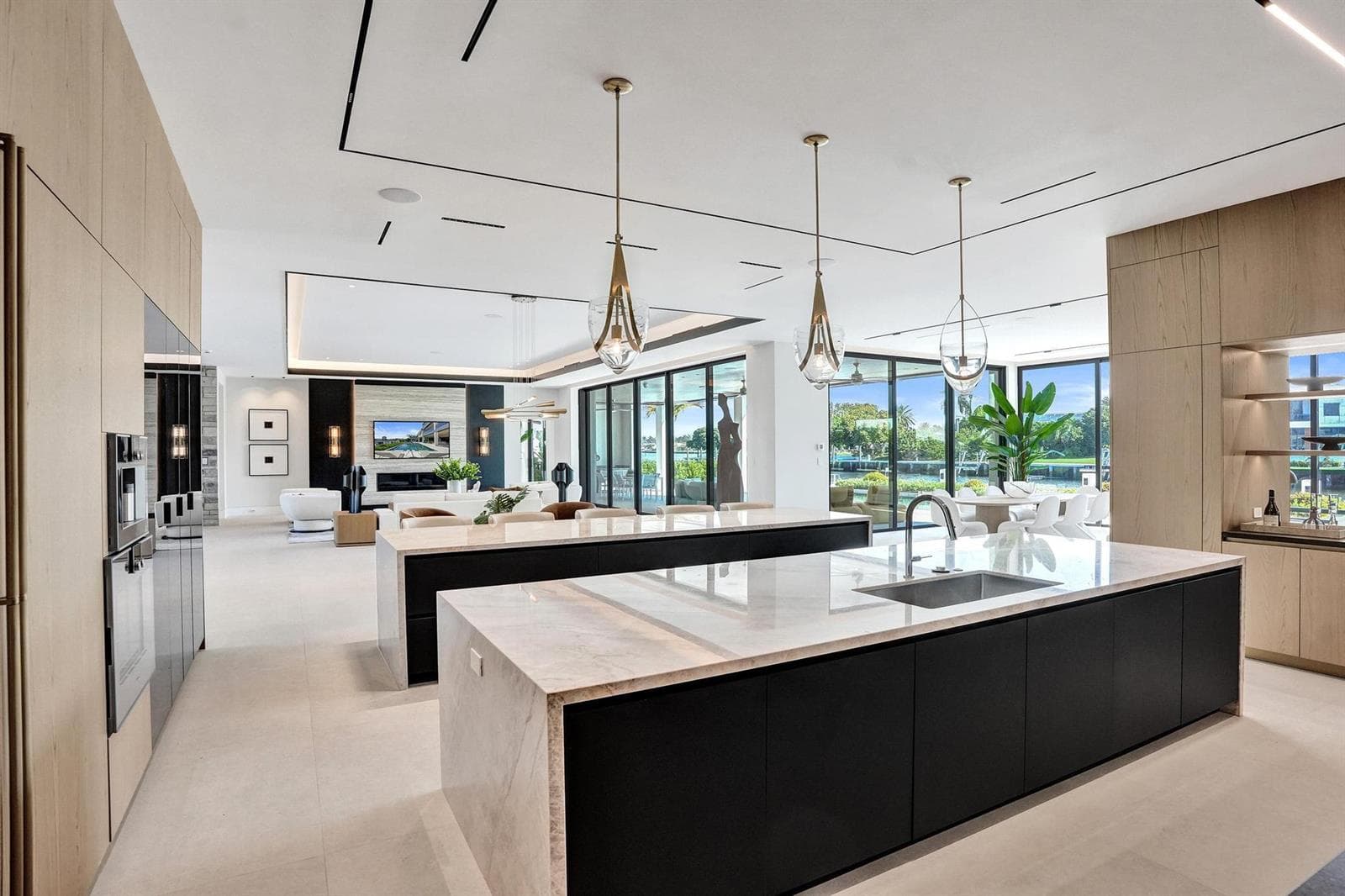 23 Isla Bahia Dr