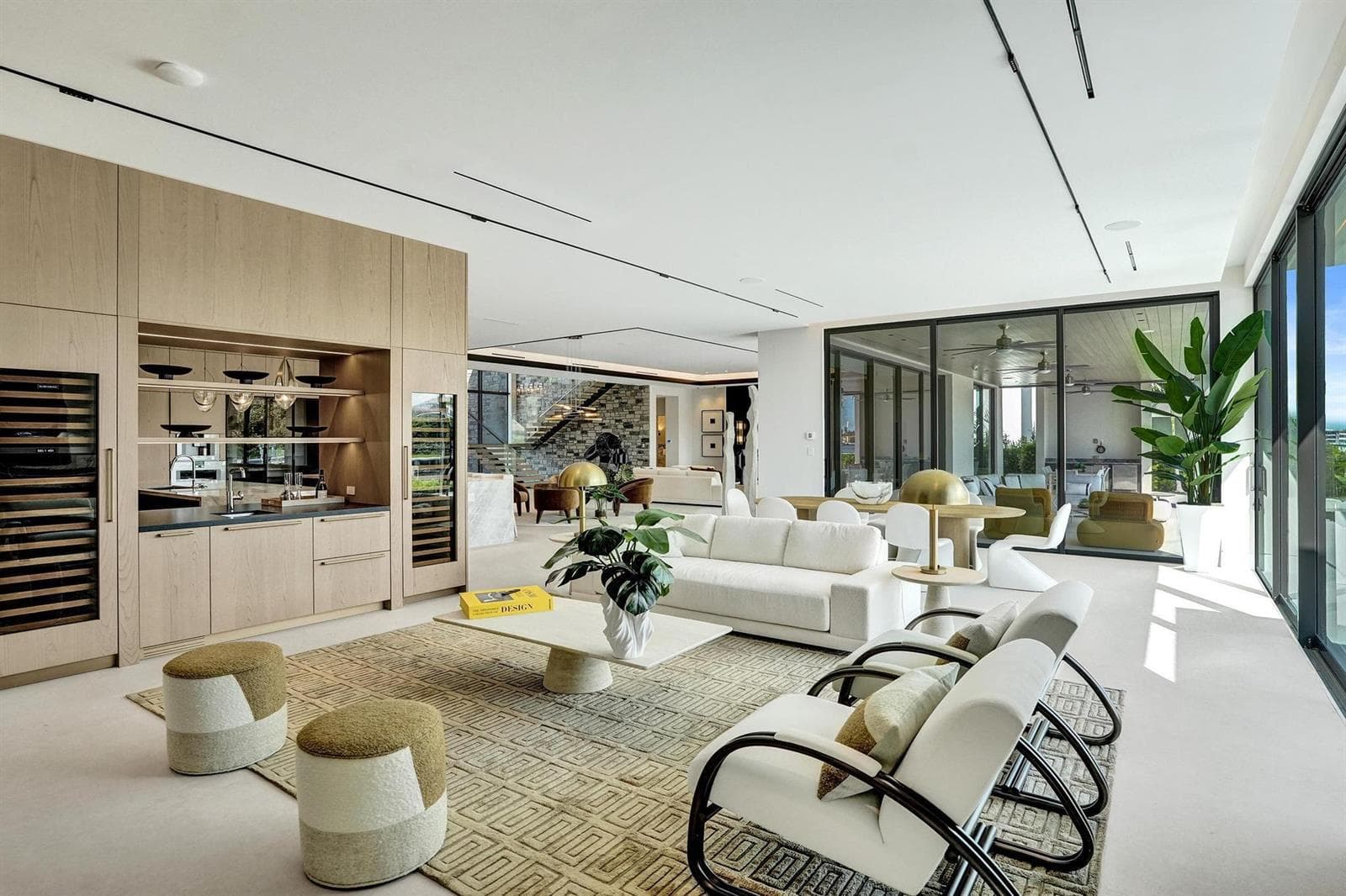 23 Isla Bahia Dr