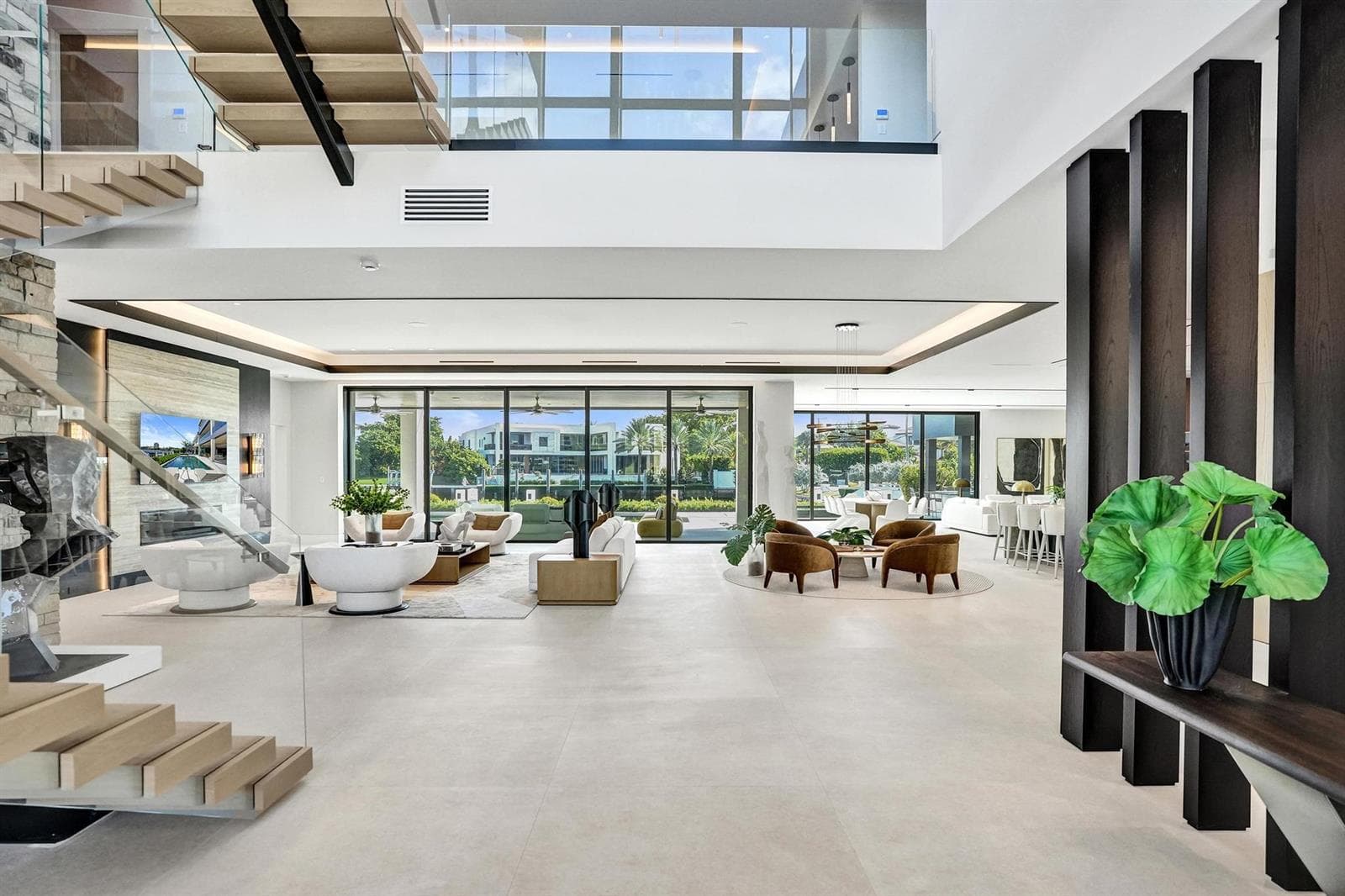 23 Isla Bahia Dr