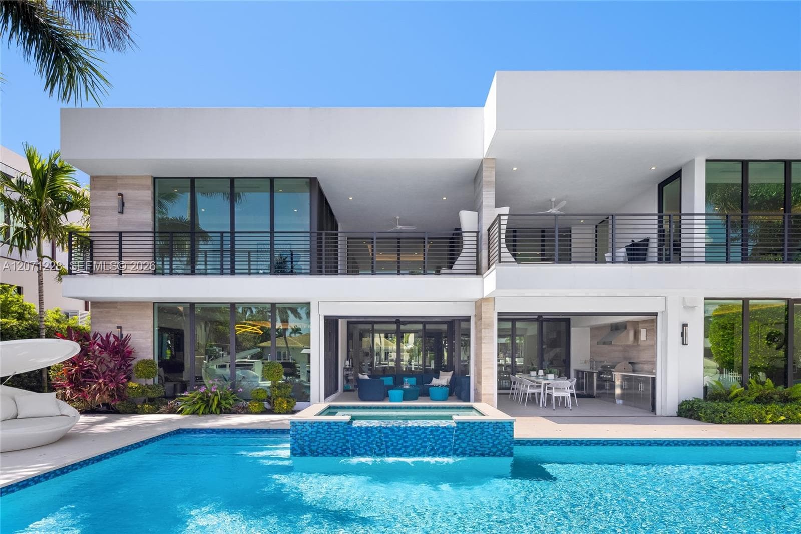 2519 Lucille Dr