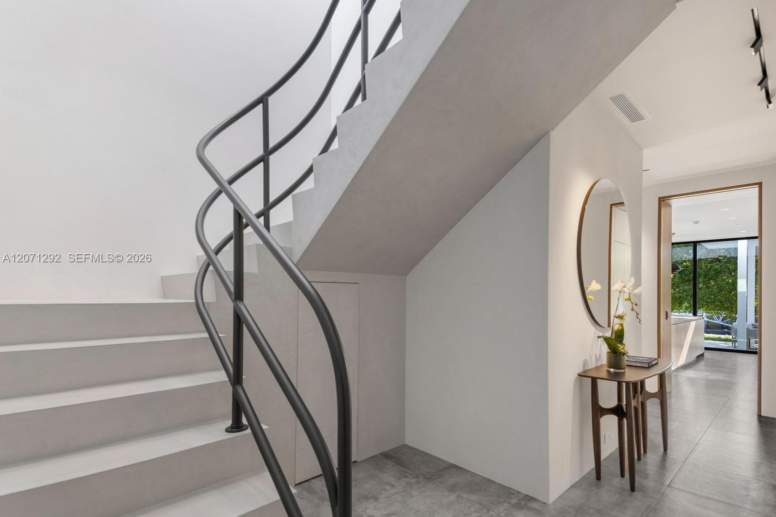 121 Nurmi Dr