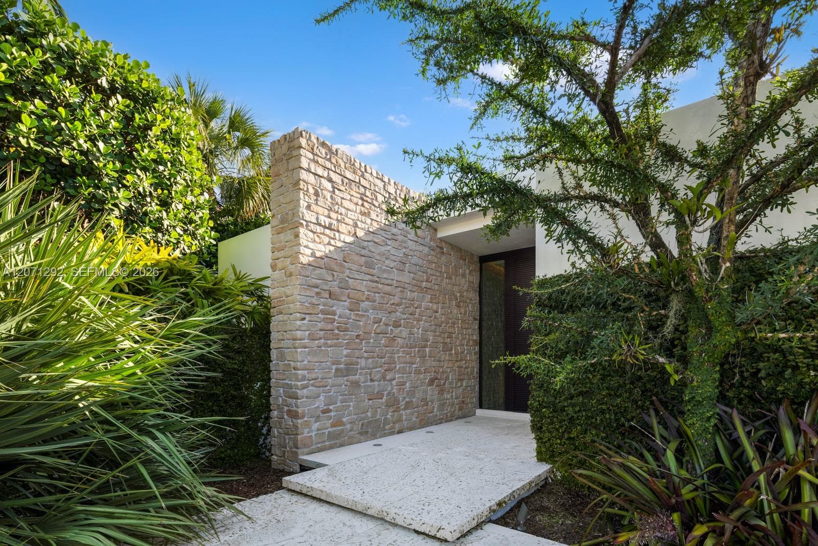 121 Nurmi Dr