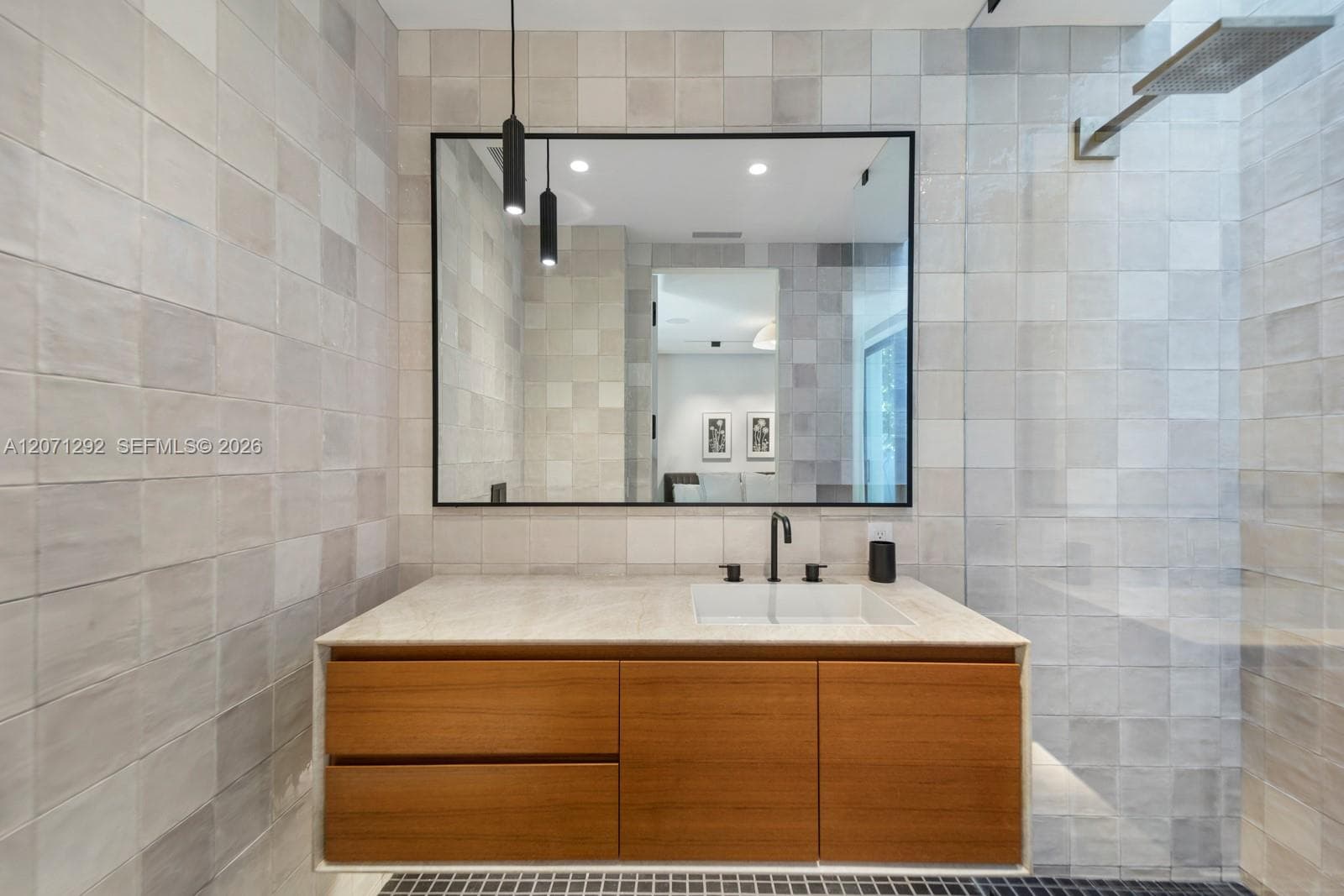 121 Nurmi Dr