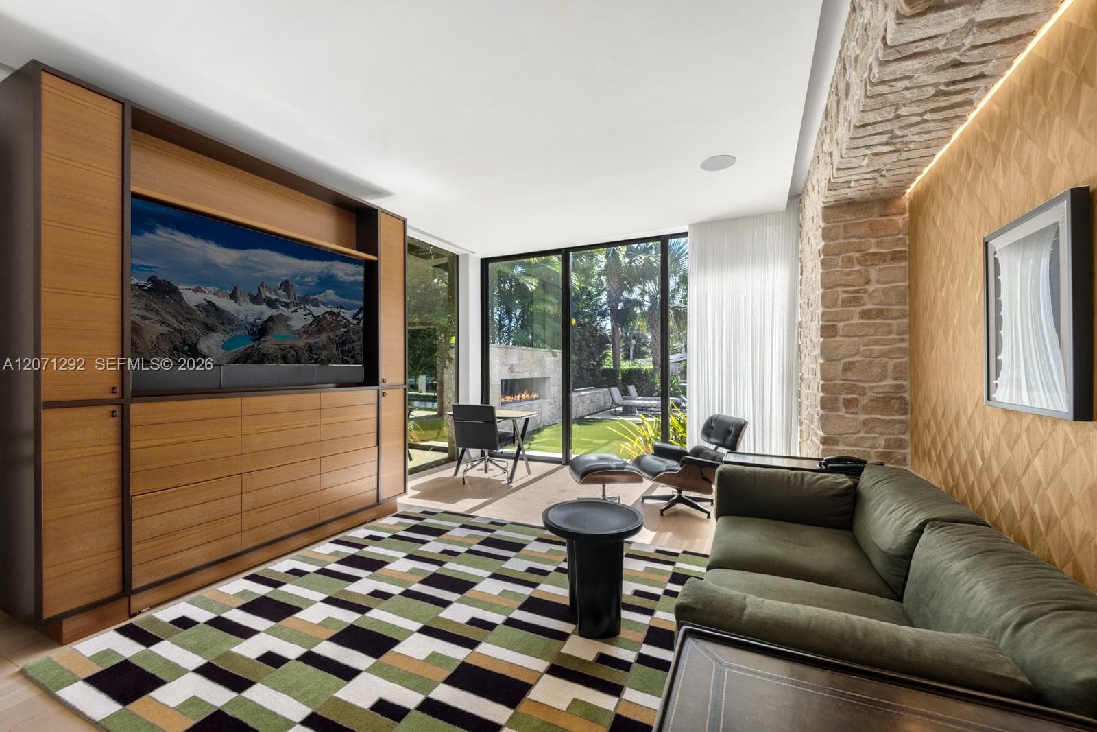 121 Nurmi Dr