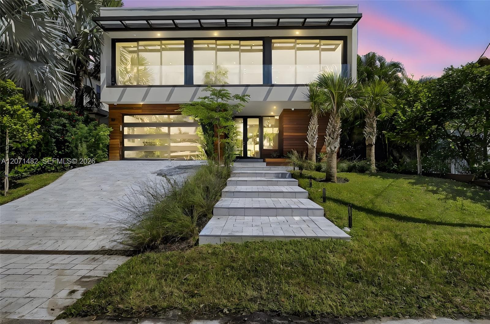 620 Solar Isle Dr