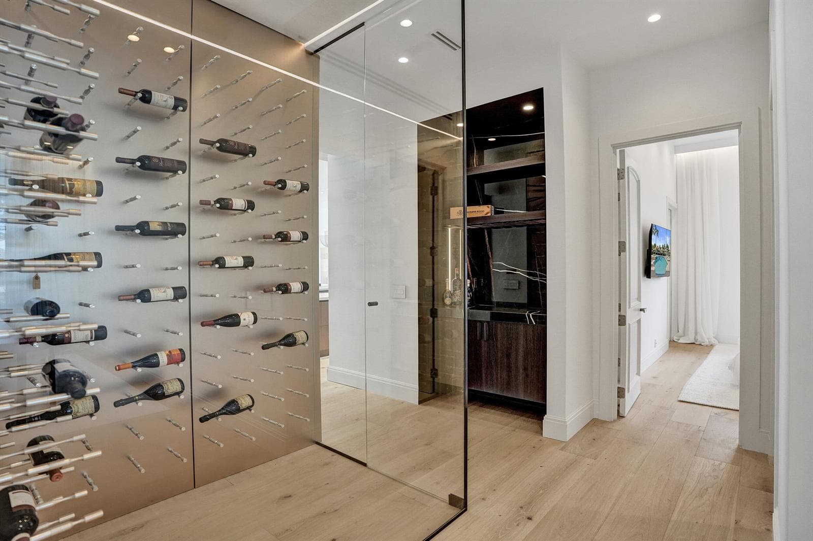 30 S Compass Dr