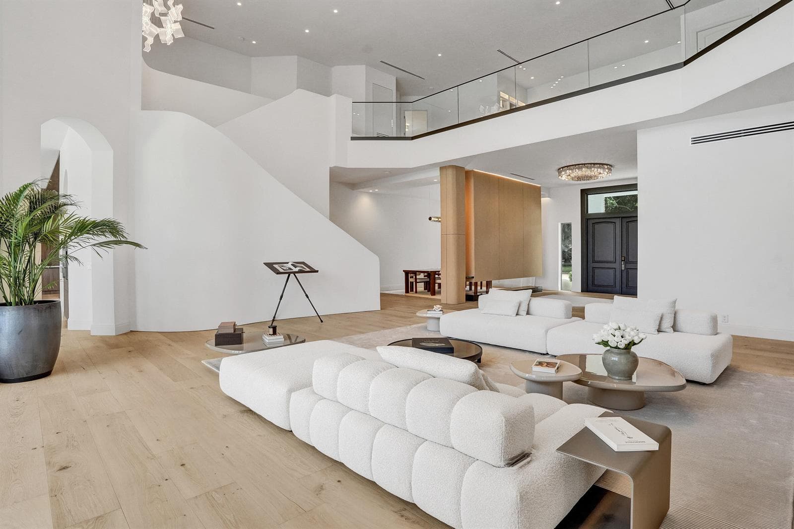 30 S Compass Dr