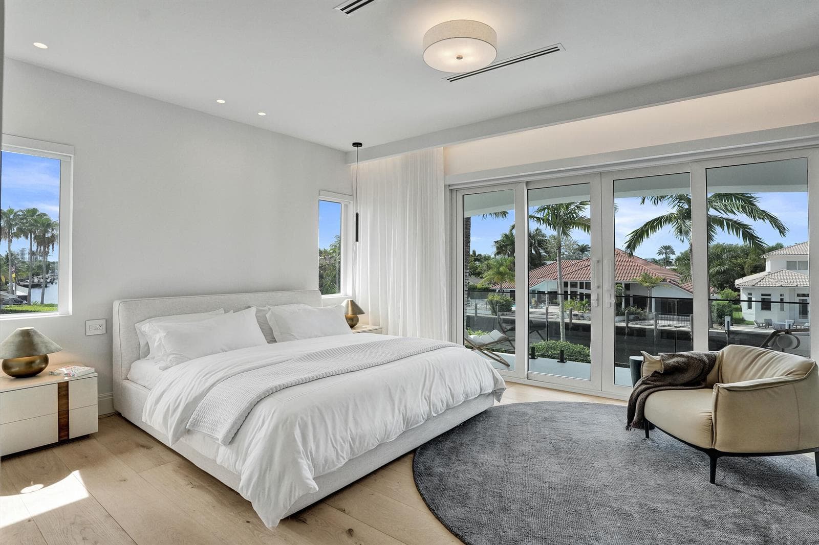30 S Compass Dr