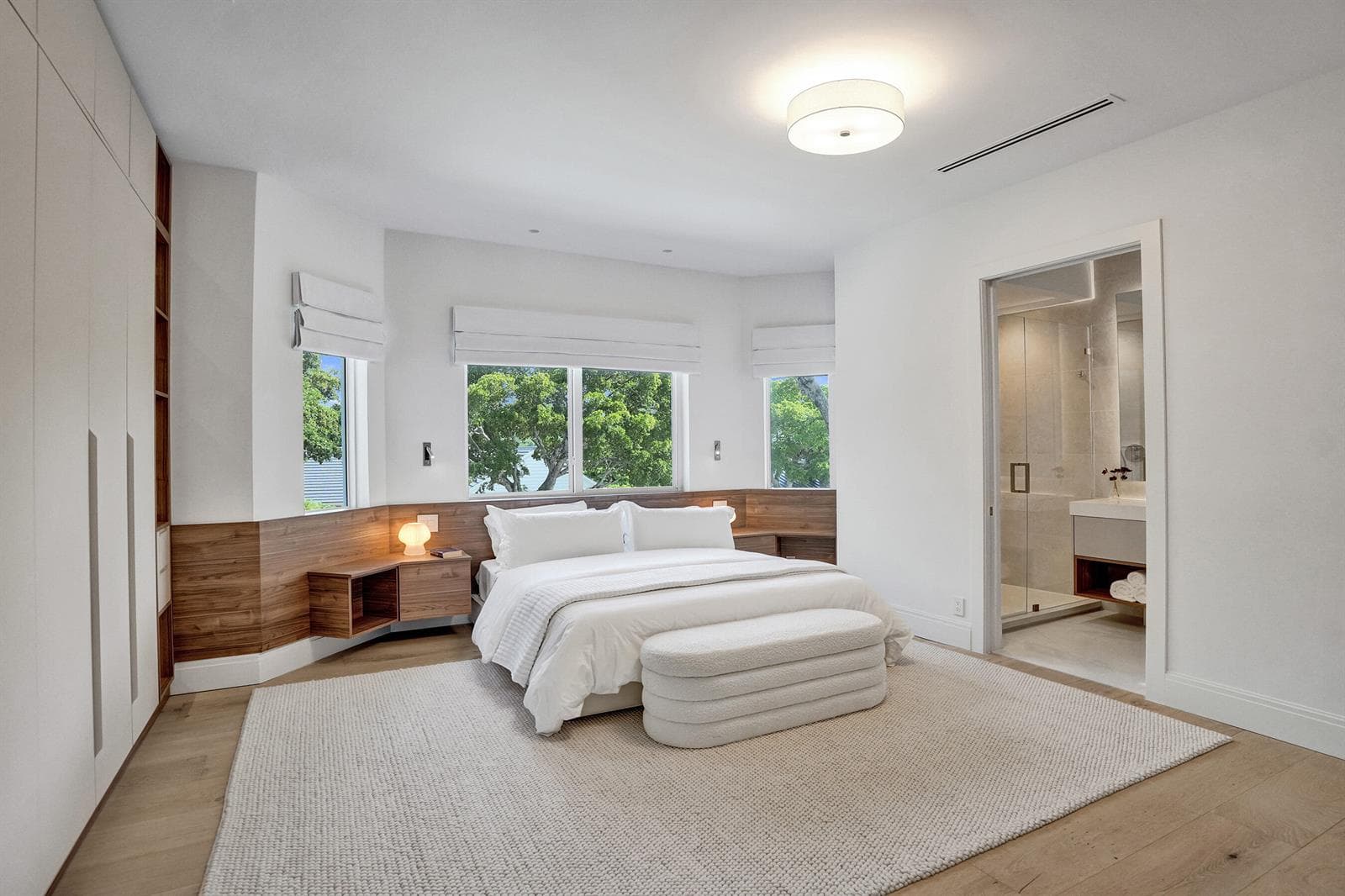 30 S Compass Dr
