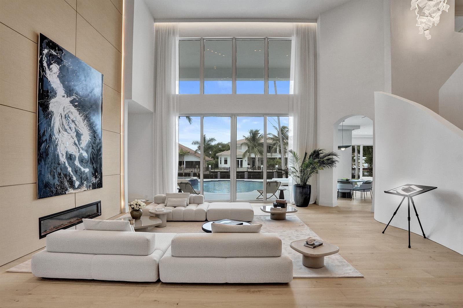 30 S Compass Dr