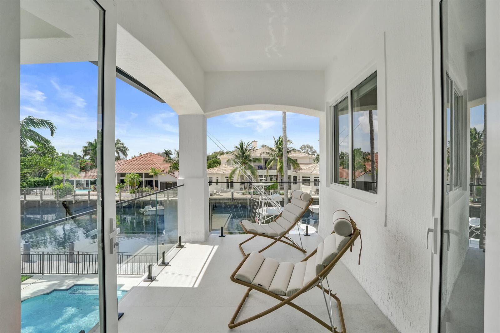 30 S Compass Dr