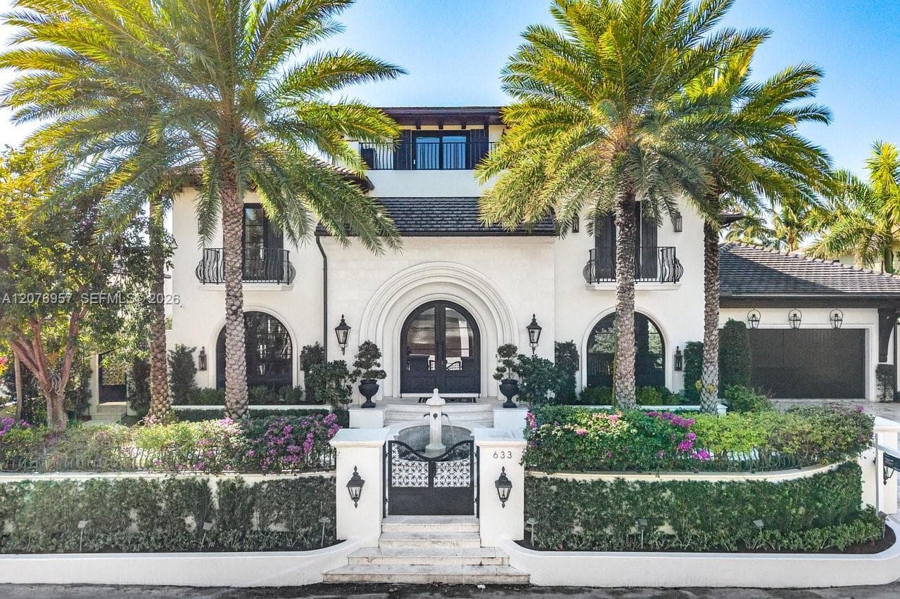 633 Isle of Palms Dr