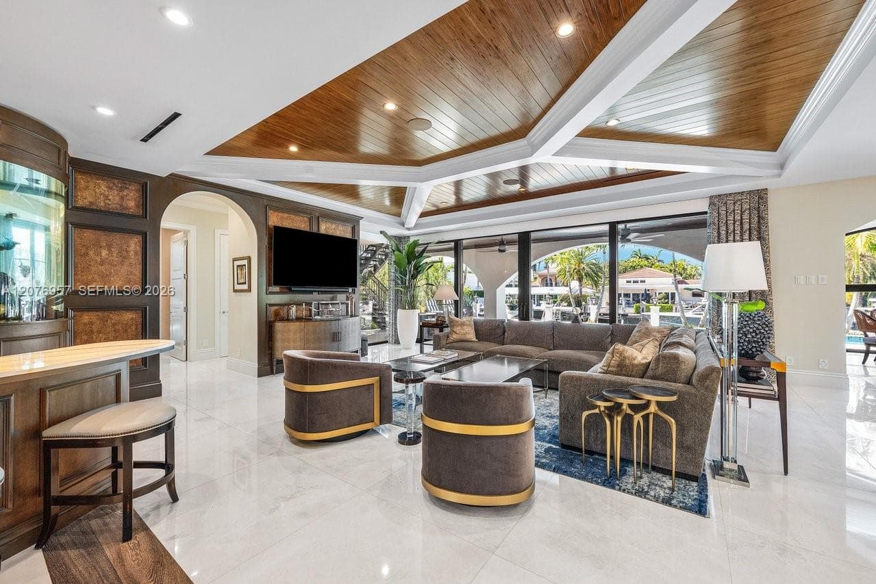 633 Isle of Palms Dr