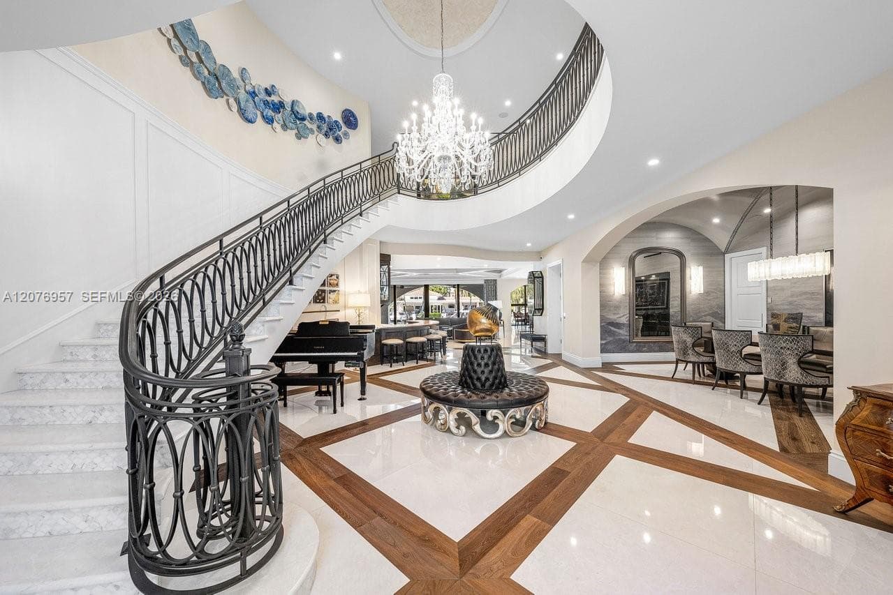 633 Isle of Palms Dr