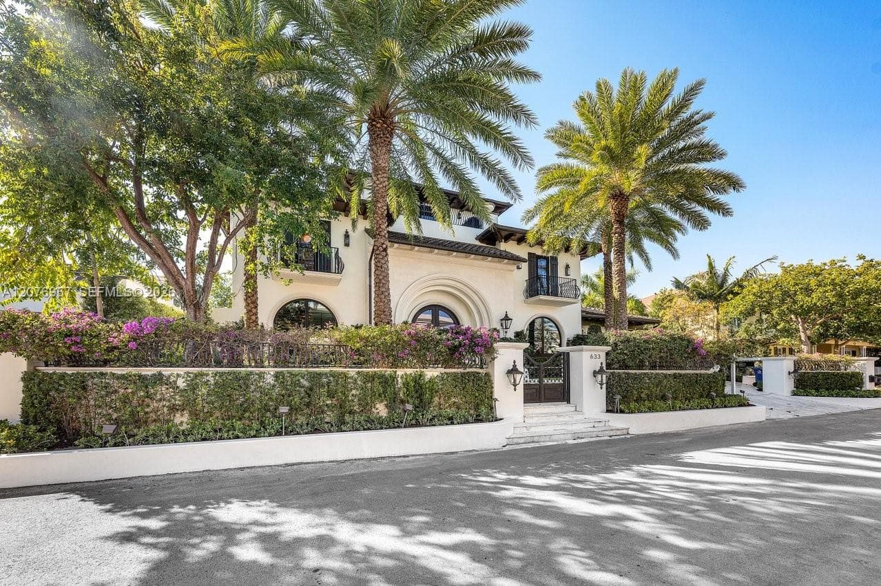 633 Isle of Palms Dr