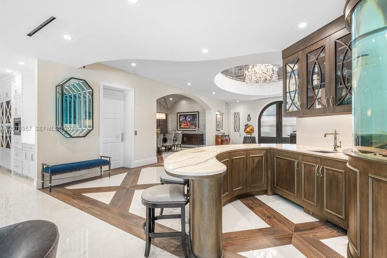 633 Isle of Palms Dr