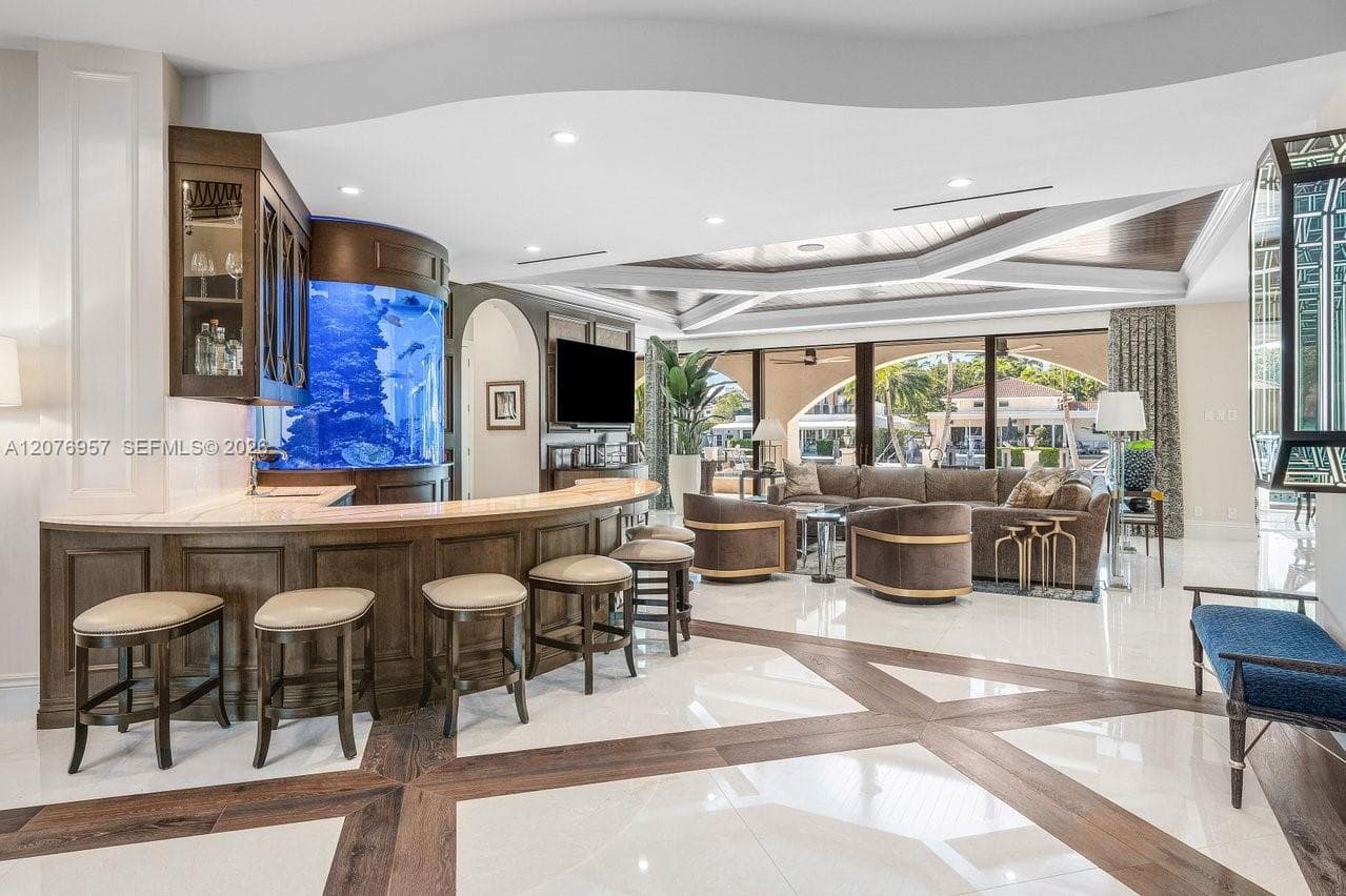 633 Isle of Palms Dr