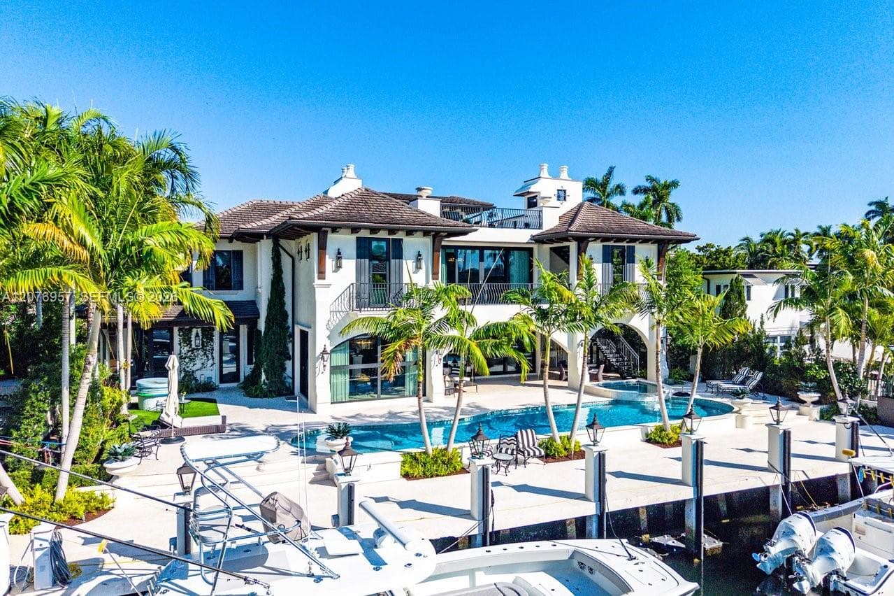 633 Isle of Palms Dr