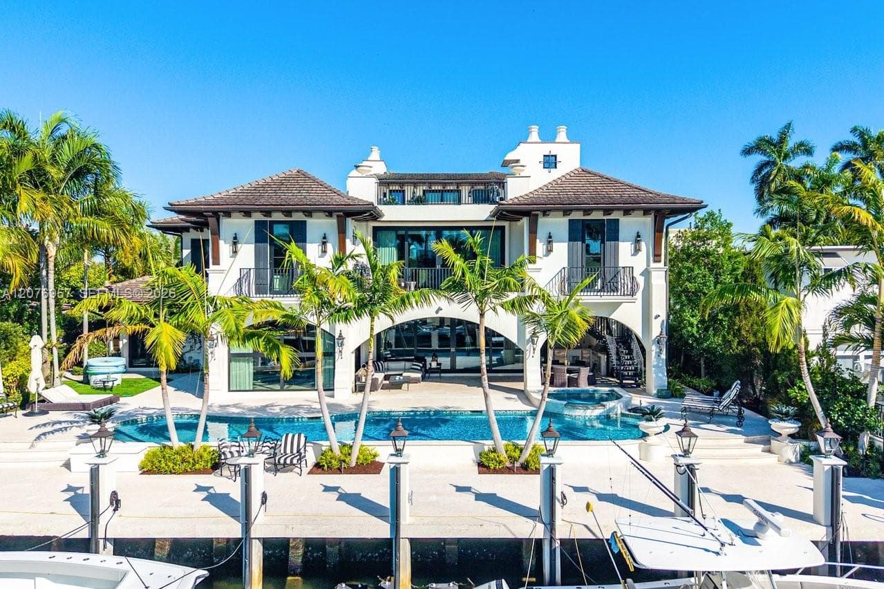 633 Isle of Palms Dr