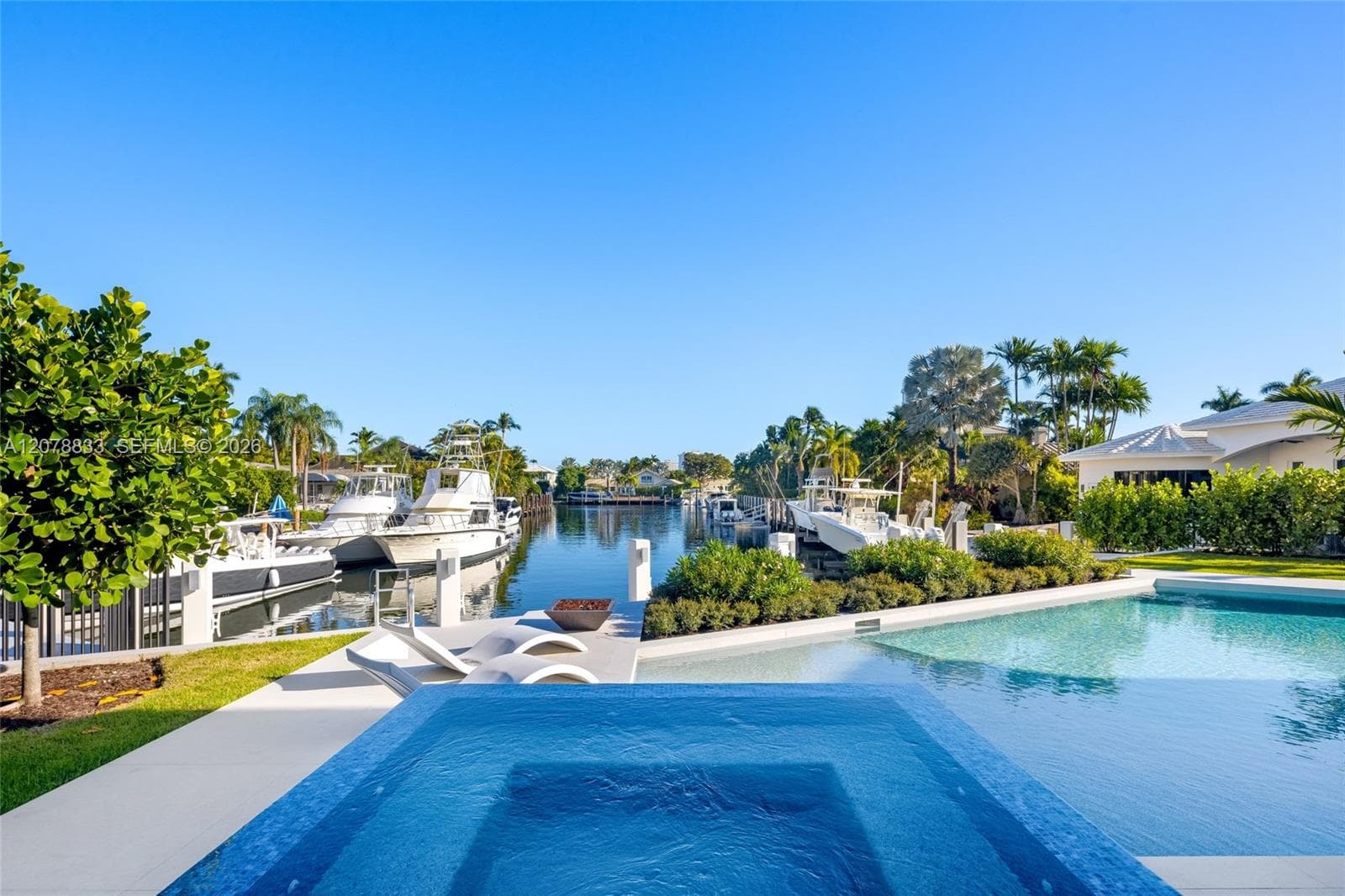 51 Isla Bahia Dr