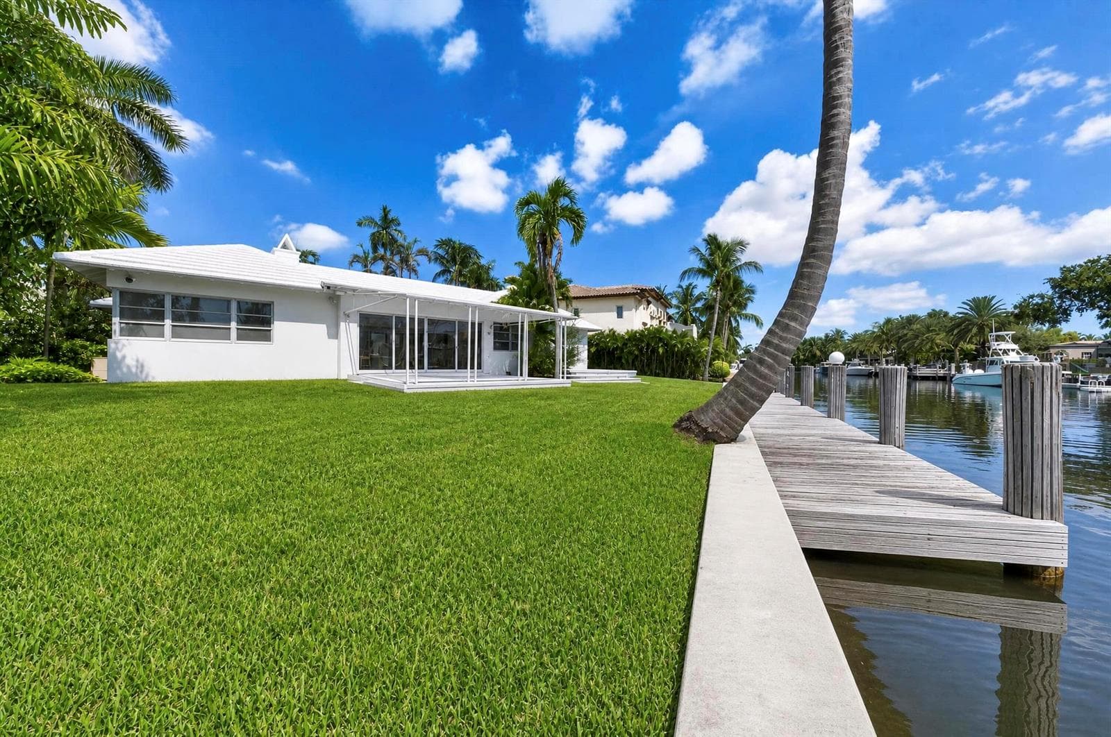 420 Lido Dr