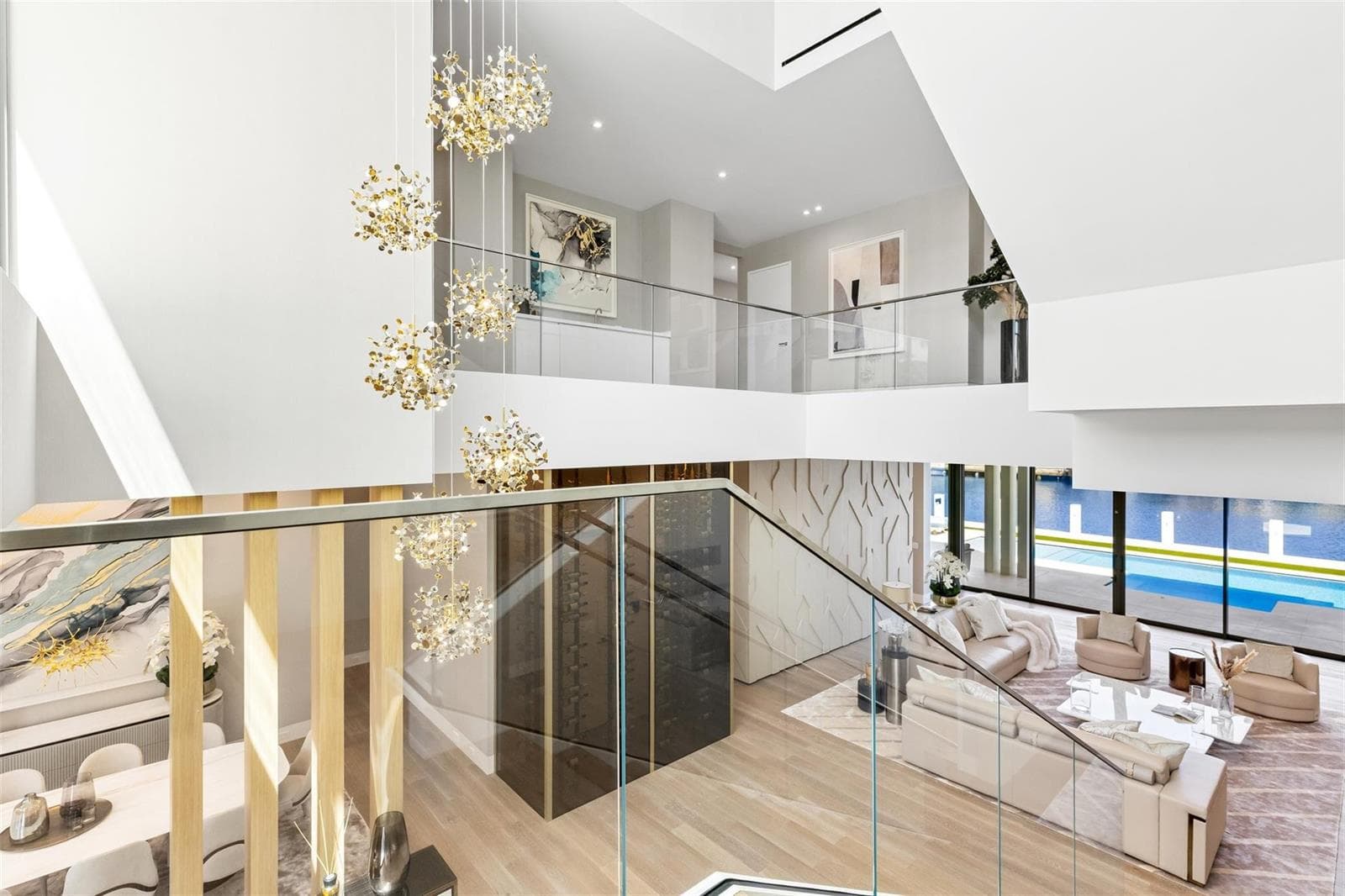 68 Isla Bahia Dr