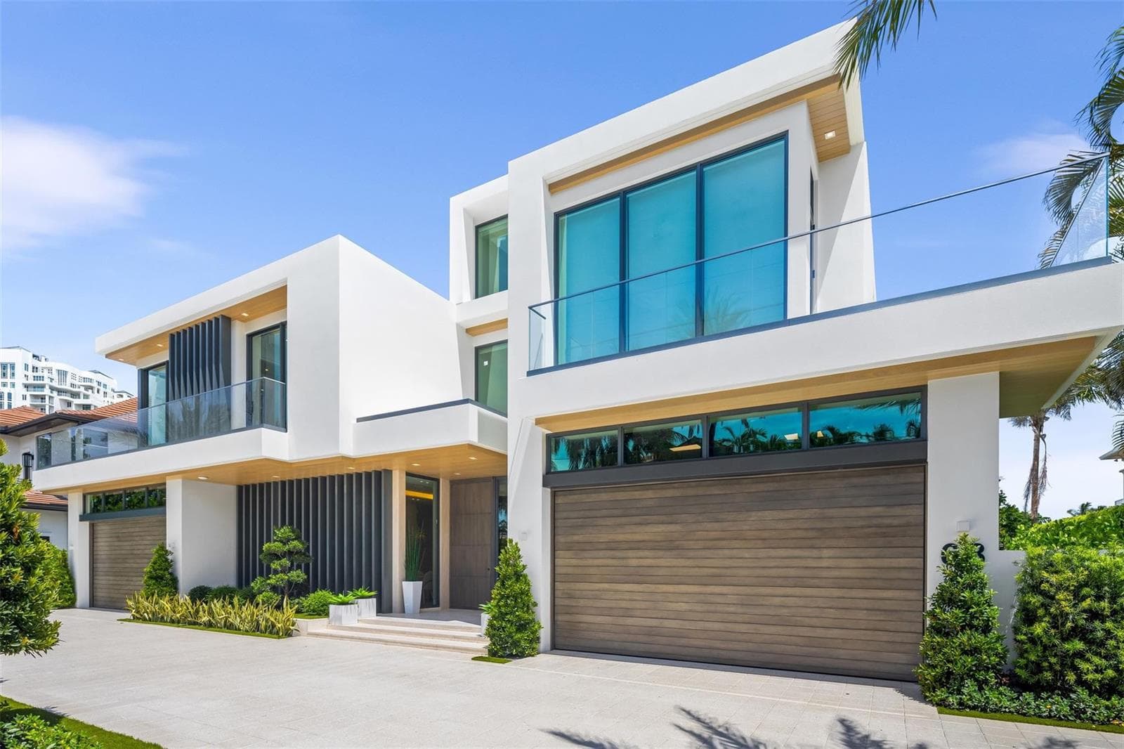 68 Isla Bahia Dr