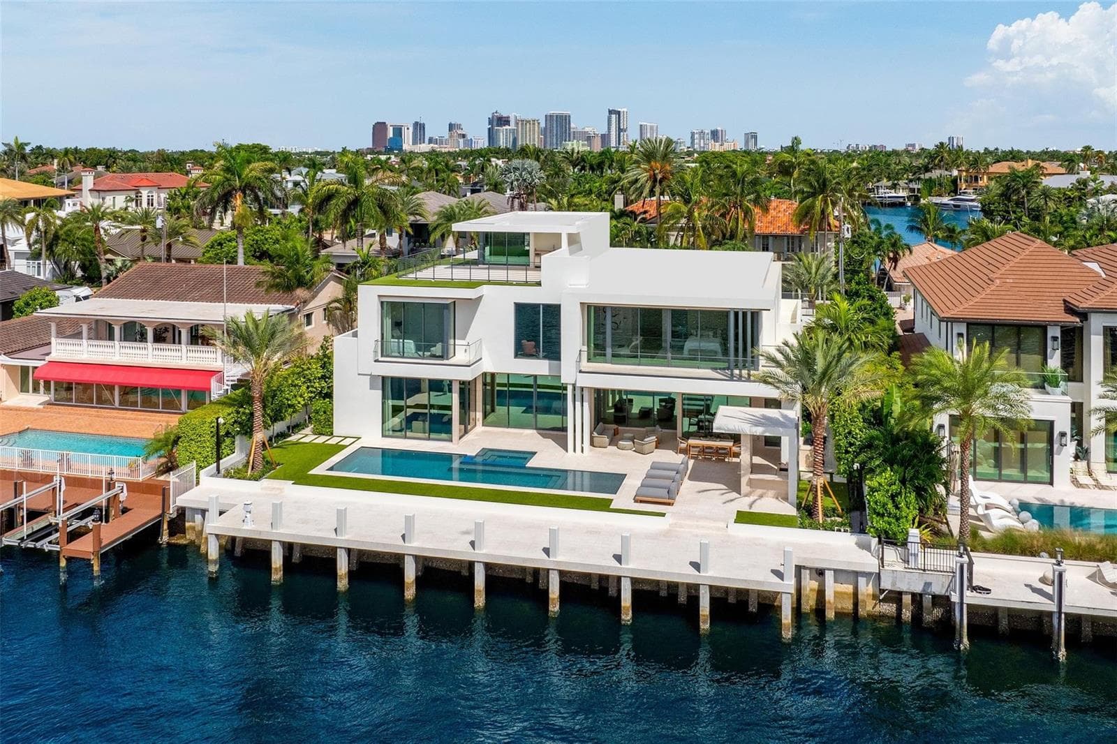 68 Isla Bahia Dr