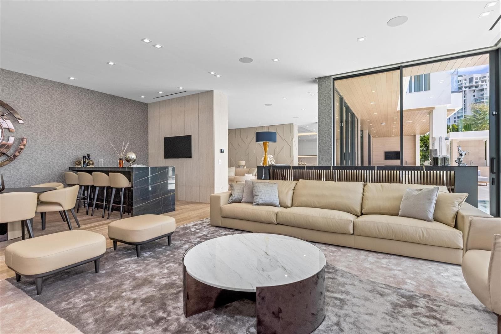 68 Isla Bahia Dr