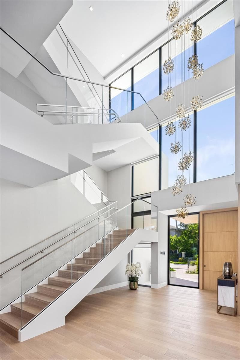 68 Isla Bahia Dr