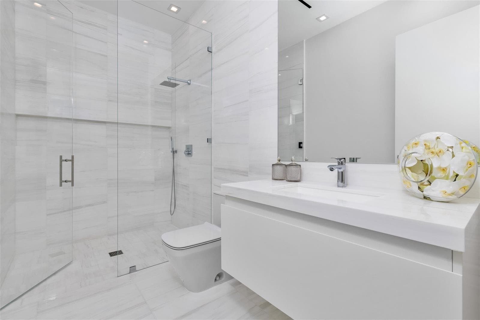 68 Isla Bahia Dr