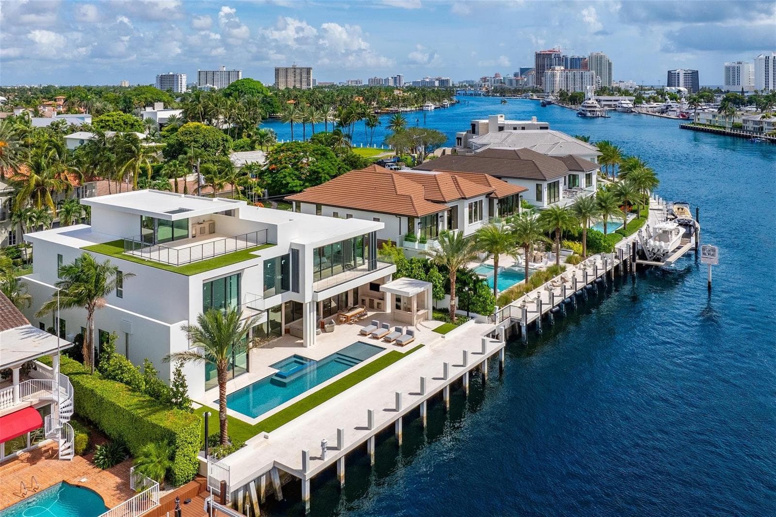 68 Isla Bahia Dr