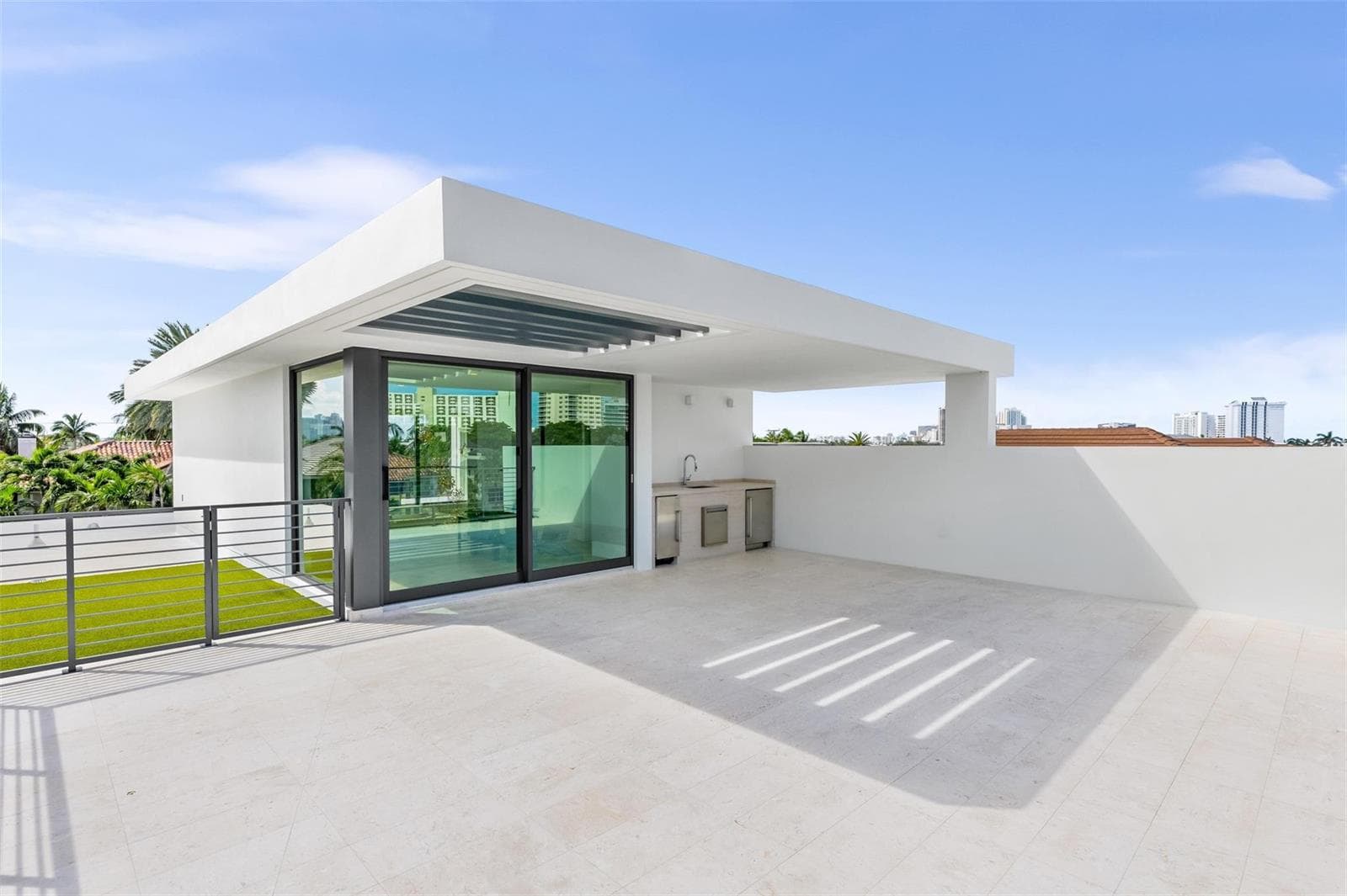 68 Isla Bahia Dr