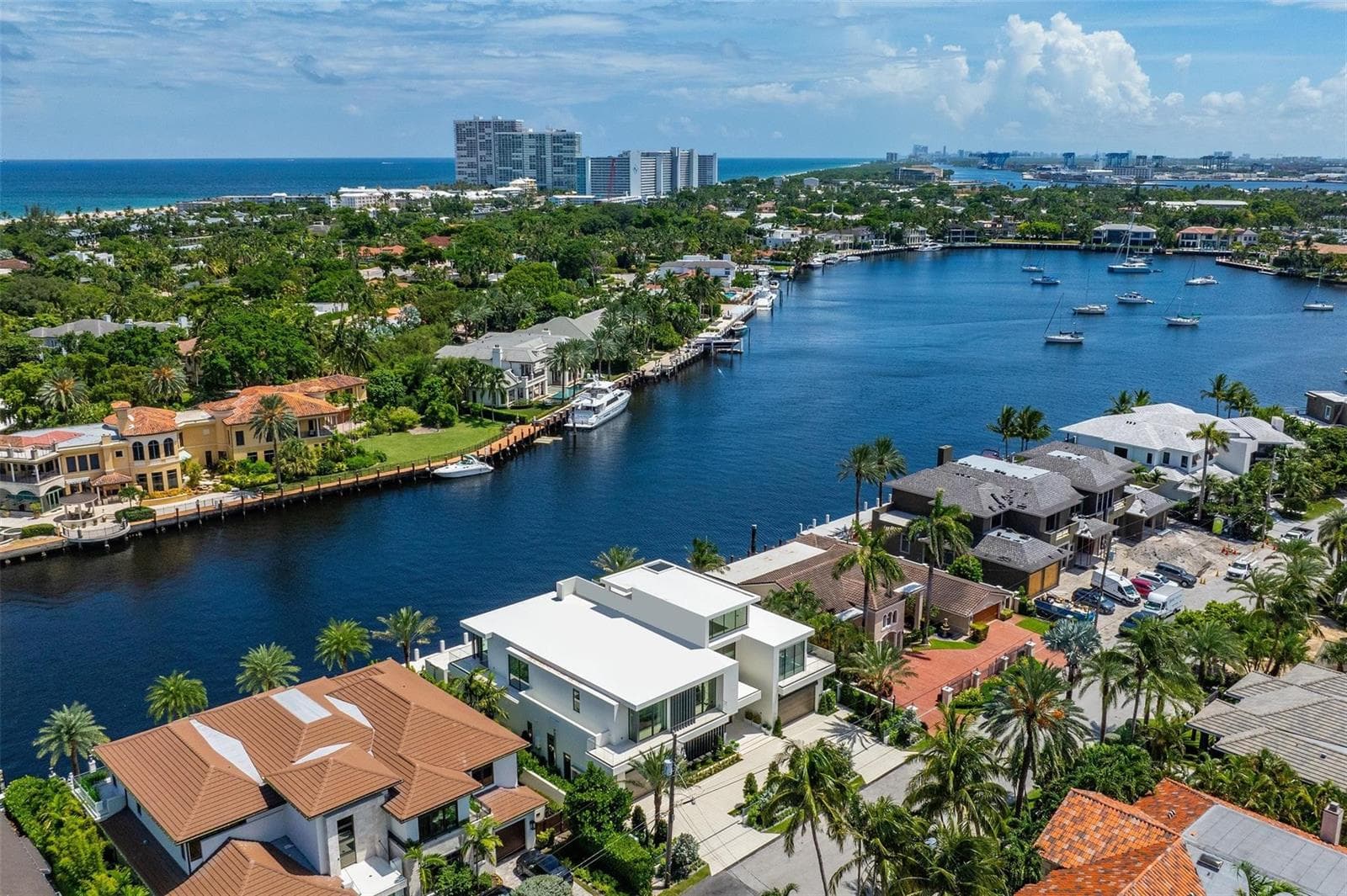 68 Isla Bahia Dr