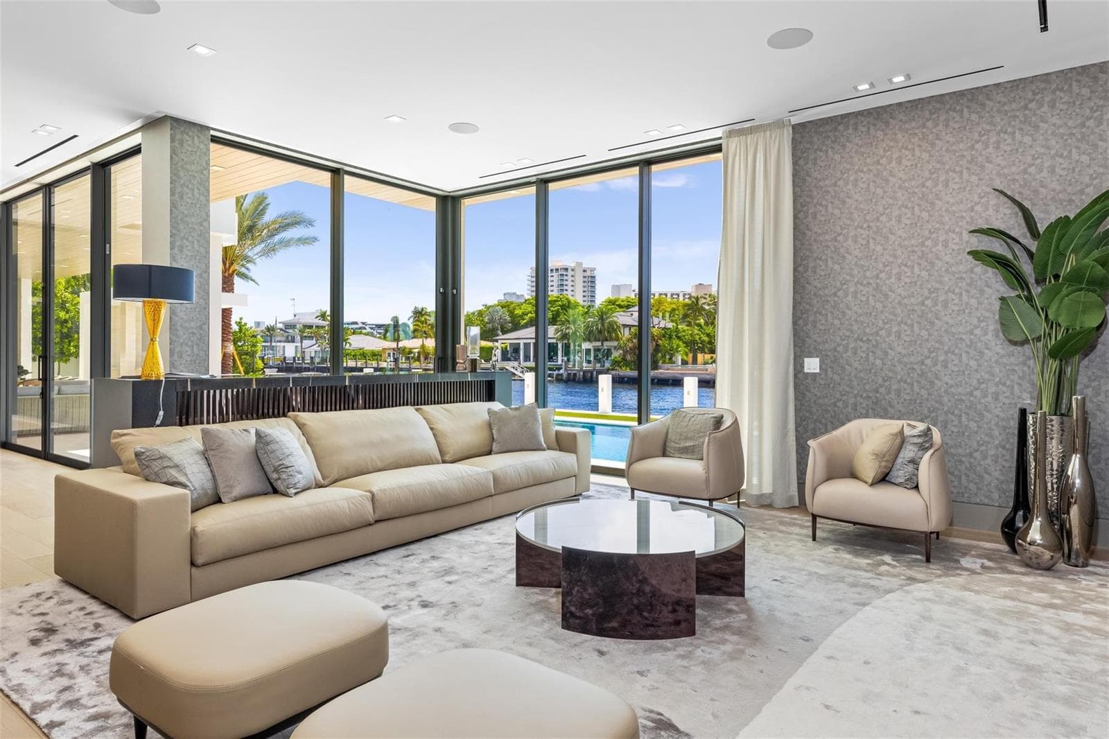 68 Isla Bahia Dr