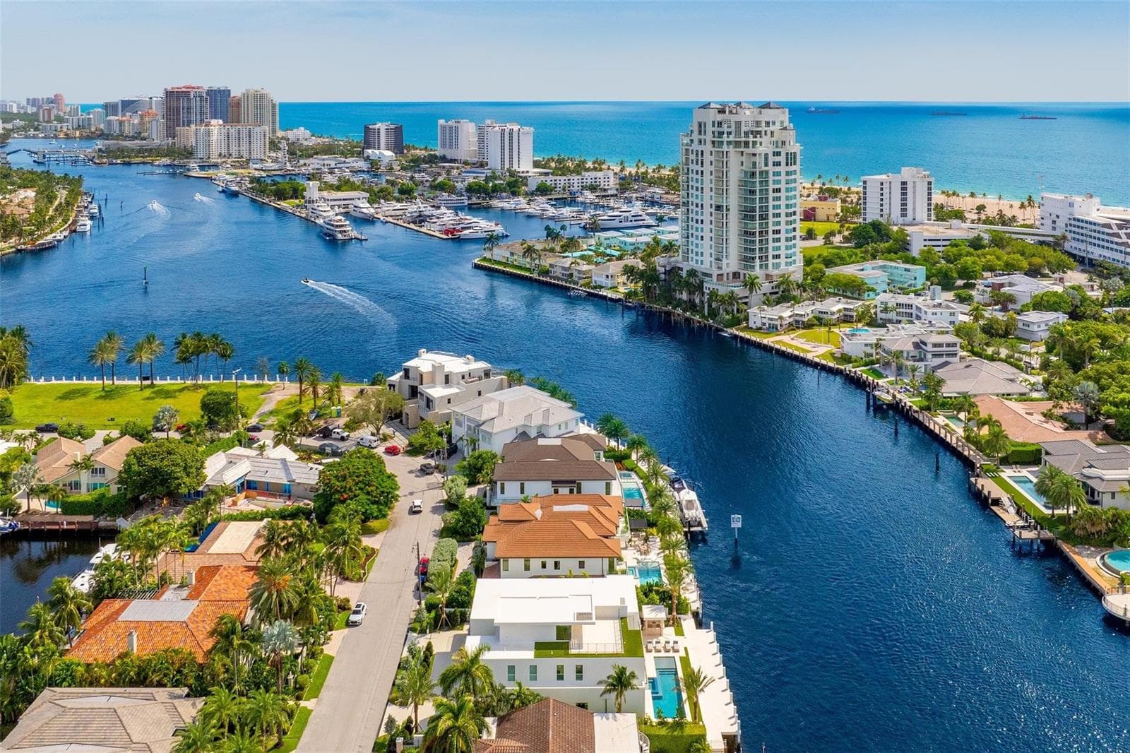 68 Isla Bahia Dr