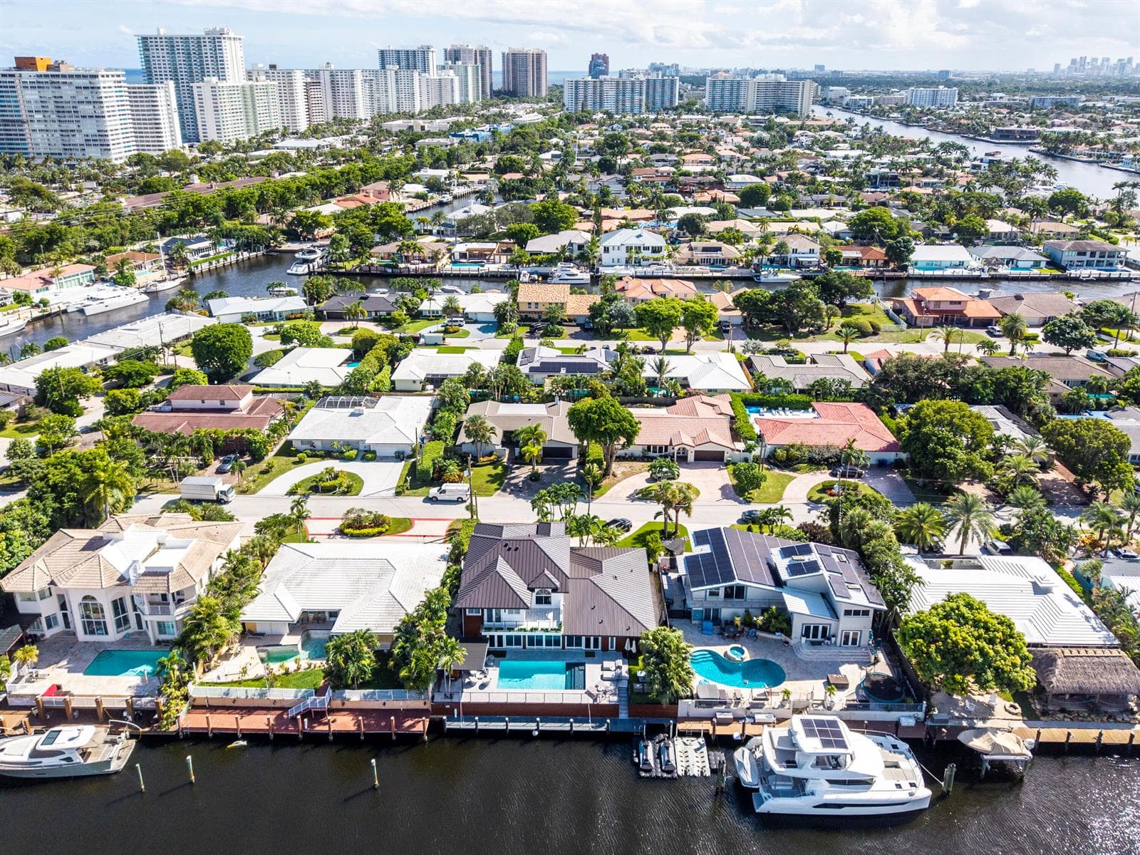 11 Castle Harbor Is